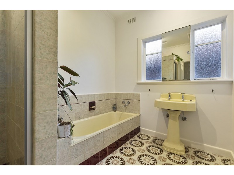 18 David Street, Box Hill South VIC 3128