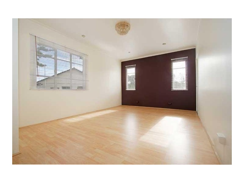 1/3 Walcha Court, Chadstone VIC 3148