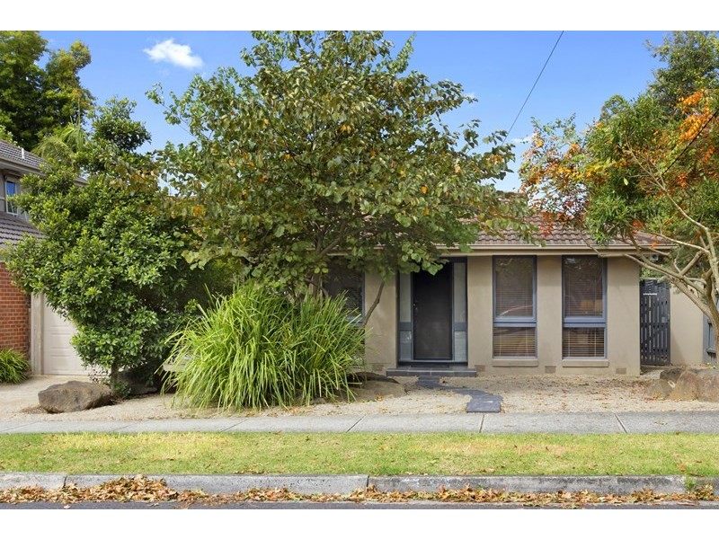 62 Lucknow Street, Mitcham VIC 3132