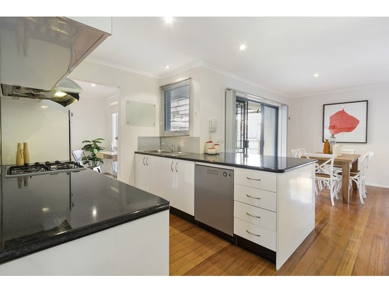 62 Lucknow Street, Mitcham VIC 3132