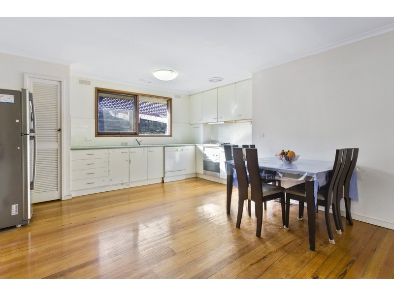 28 Greenaway Drive, Ferntree Gully VIC 3156