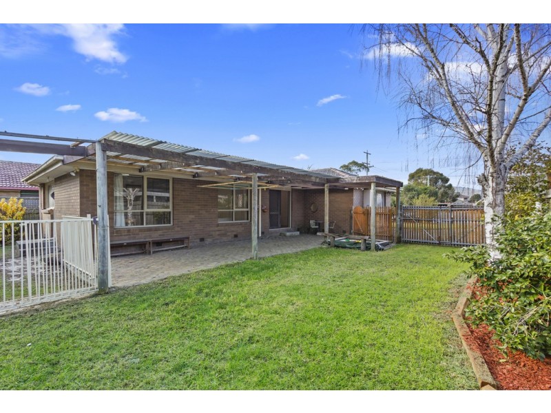 28 Greenaway Drive, Ferntree Gully VIC 3156
