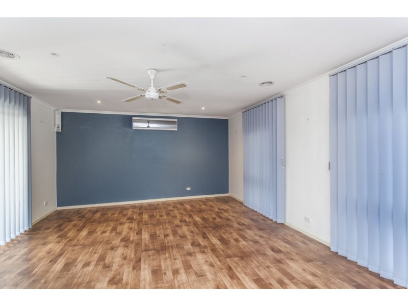 99 Capital Avenue, Glen Waverley VIC 3150