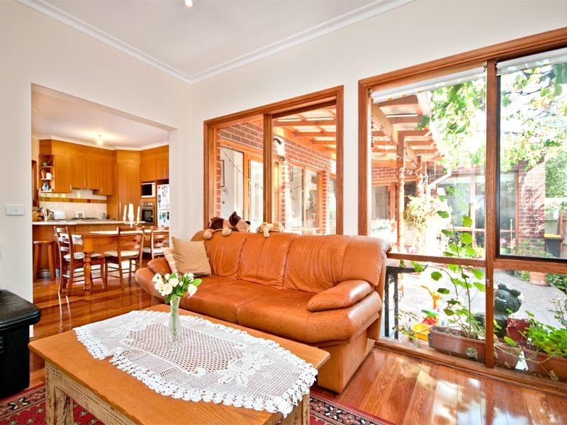 1/26 Montpellier Road, Burwood VIC 3125