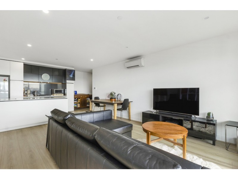 205/2-4 Elland Avenue, Box Hill VIC 3128