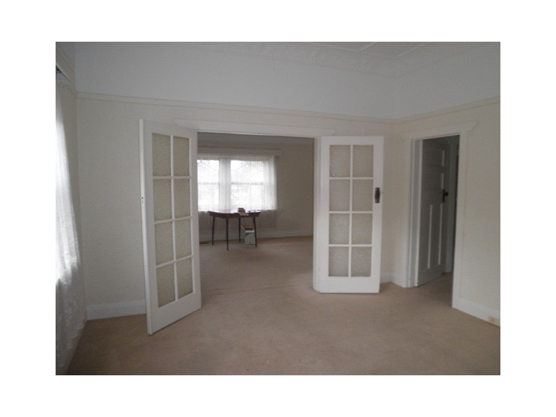 27 Parkside Avenue, Box Hill VIC 3128