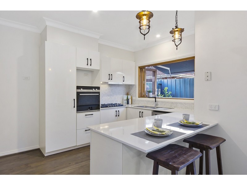 4/10 Victoria Street, Box Hill VIC 3128