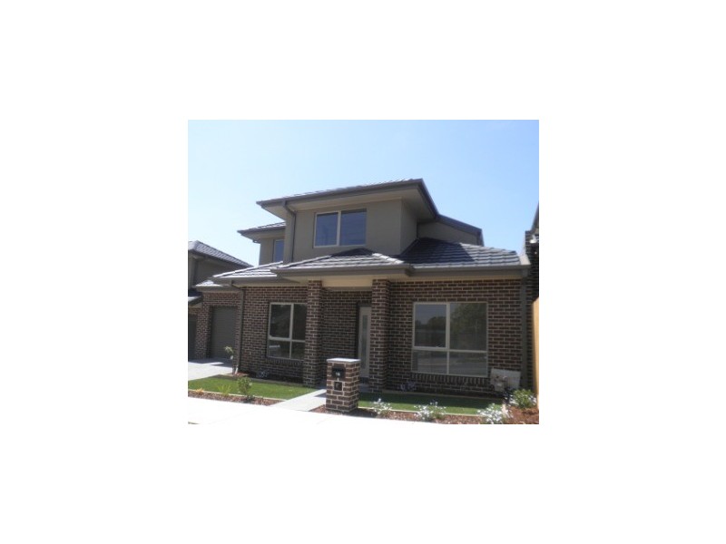 16 Elizabeth St, Box Hill North VIC 3129