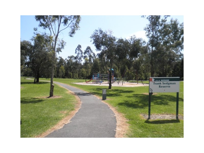 16 Elizabeth St, Box Hill North VIC 3129