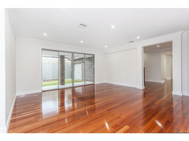 31A Graham Place, Box Hill VIC 3128