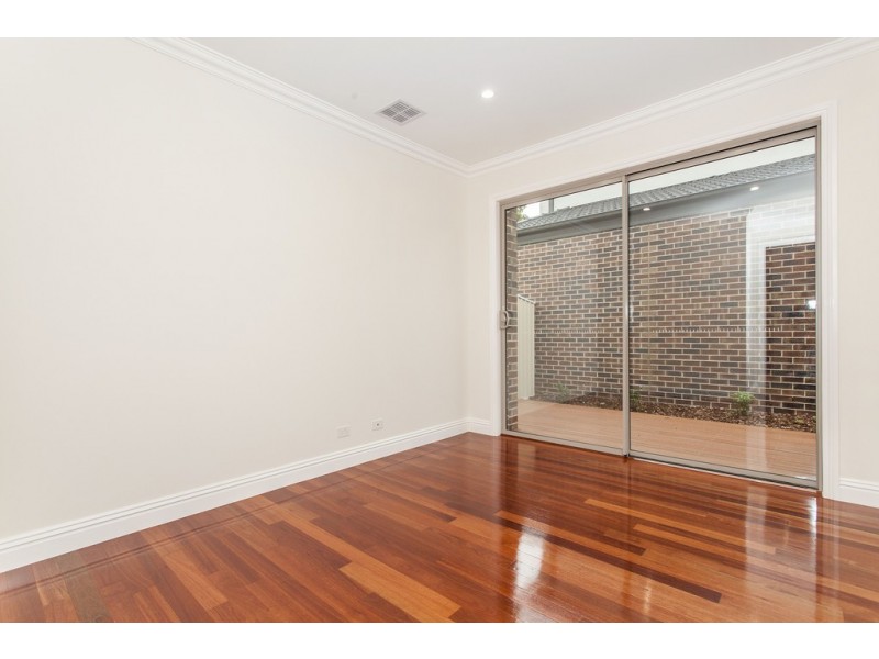 31A Graham Place, Box Hill VIC 3128