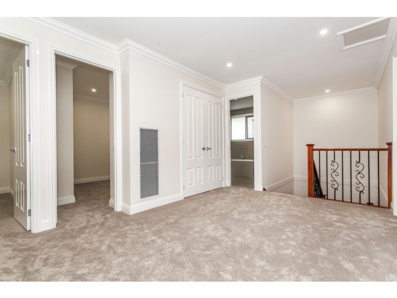 31A Graham Place, Box Hill VIC 3128