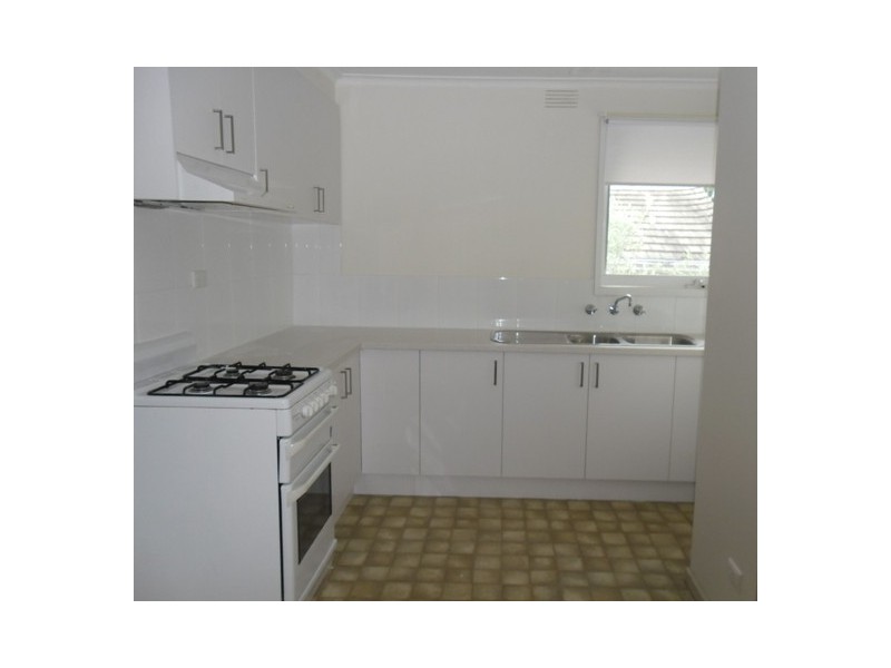 2/6 Simpsons Road, Box Hill VIC 3128