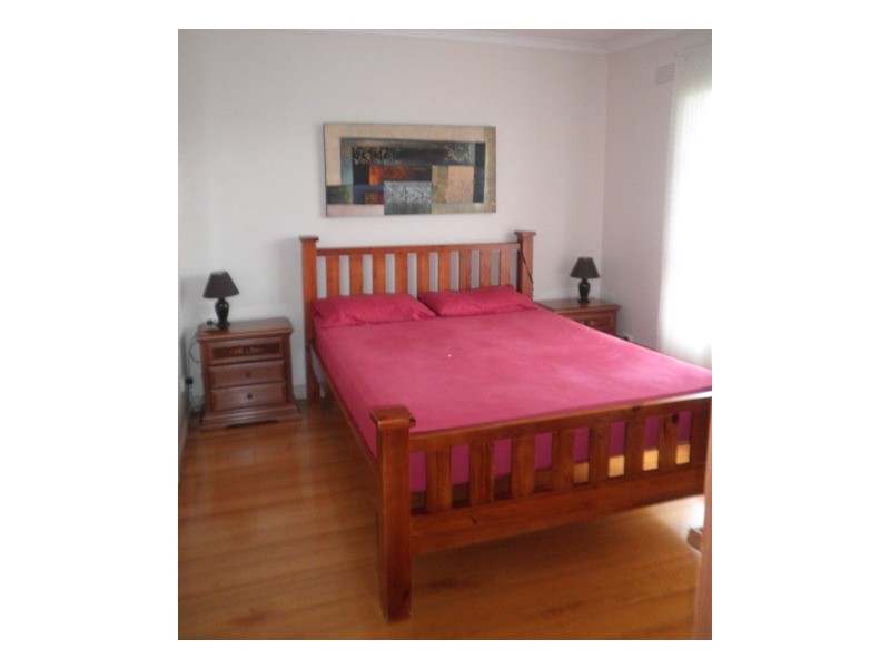 2/6 Simpsons Road, Box Hill VIC 3128