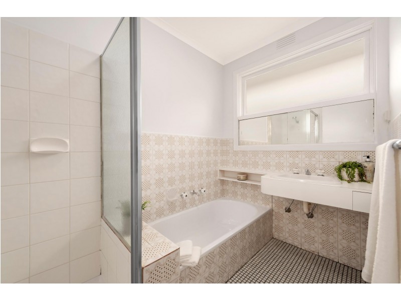 16/160 Surrey Road, Blackburn VIC 3130