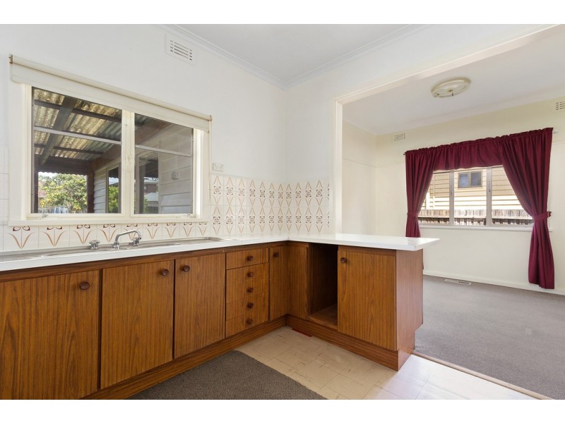 8 Saxton Street, Box Hill North VIC 3129