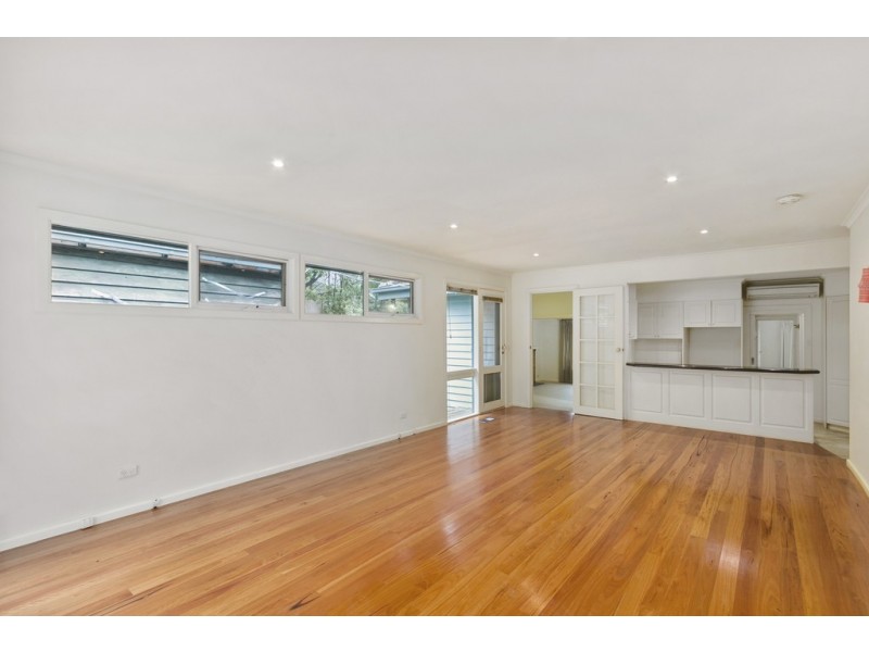11 Halsey Street, Box Hill South VIC 3128