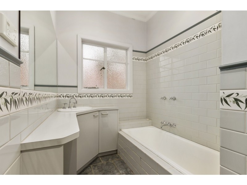 11 Halsey Street, Box Hill South VIC 3128