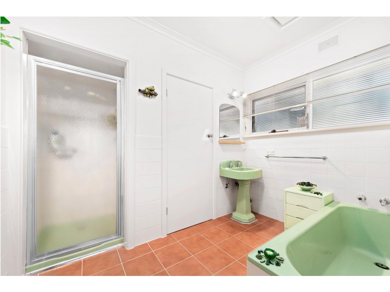 1/5 Linden Street, Blackburn VIC 3130