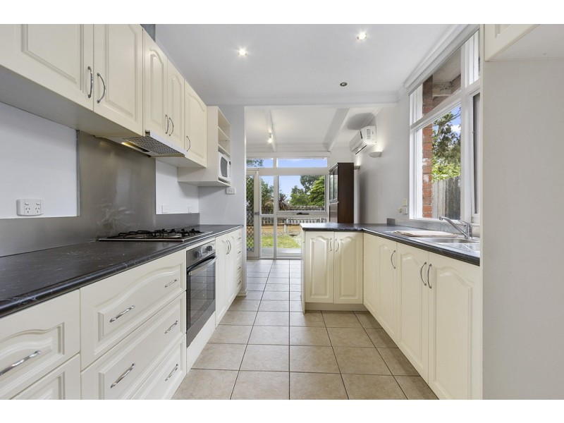 52 Hawthorn Road, Burwood East VIC 3151