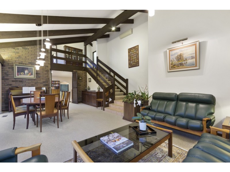 51 Olympus Drive, Templestowe Lower VIC 3107