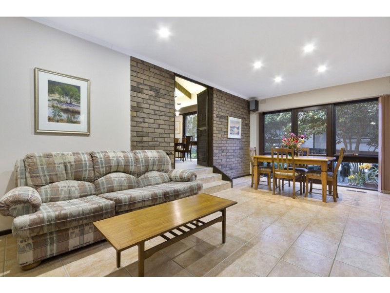 51 Olympus Drive, Templestowe Lower VIC 3107