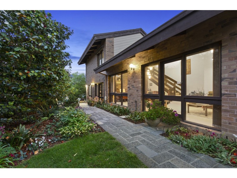 51 Olympus Drive, Templestowe Lower VIC 3107