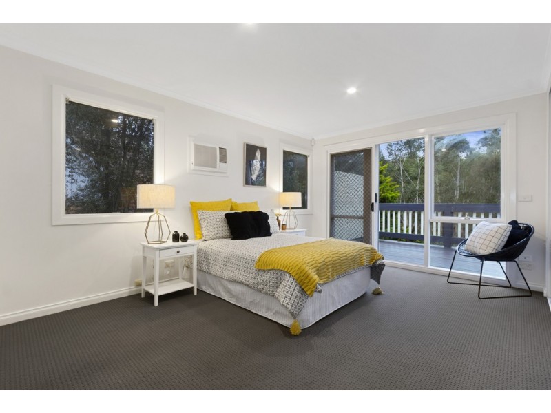 11 Harman Close, Doncaster East VIC 3109