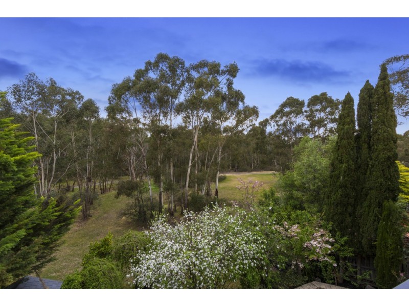 11 Harman Close, Doncaster East VIC 3109