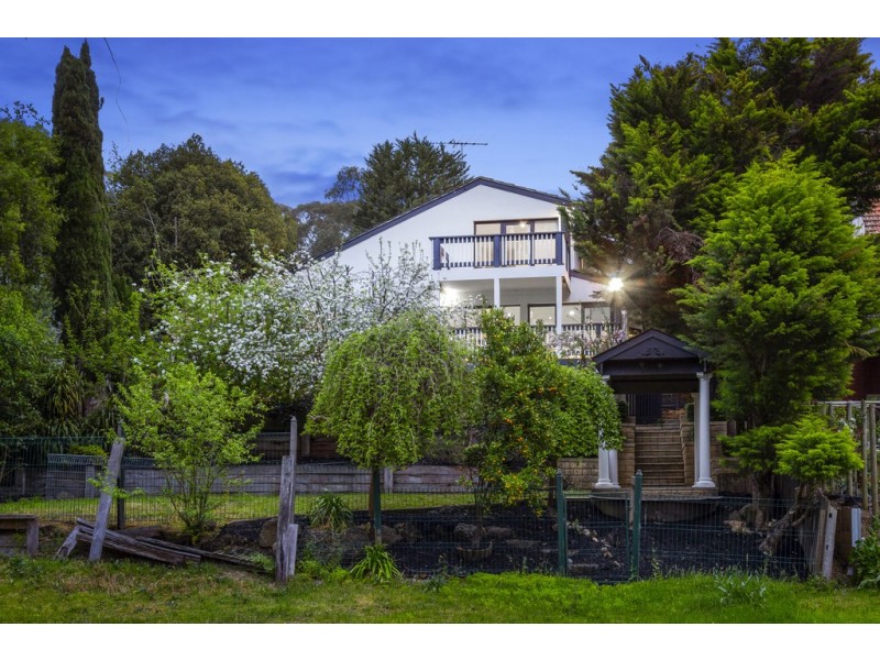 11 Harman Close, Doncaster East VIC 3109