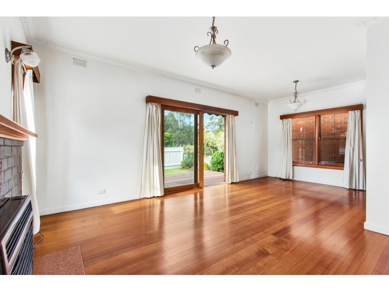 32 Fulton Road, Blackburn South VIC 3130