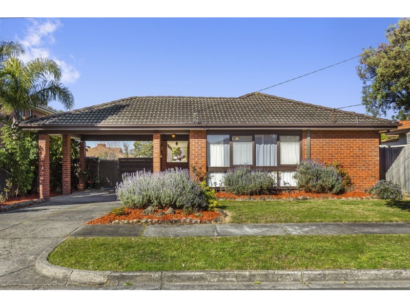6 Cloverdale Close, Burwood East VIC 3151