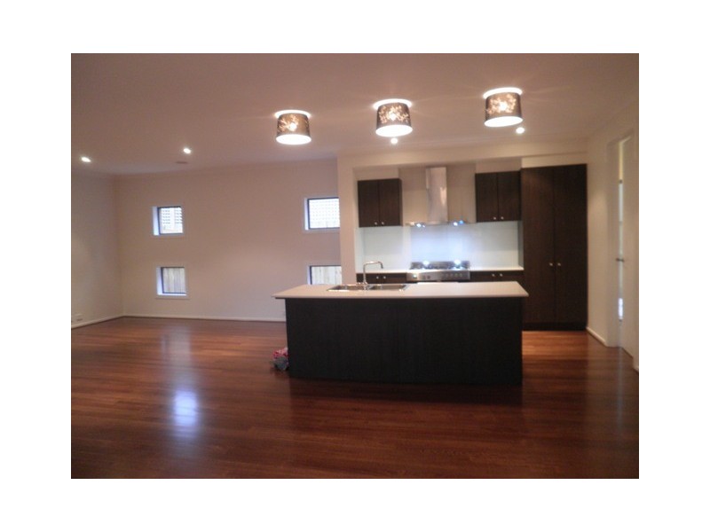 8 Margaret Street, Box Hill VIC 3128