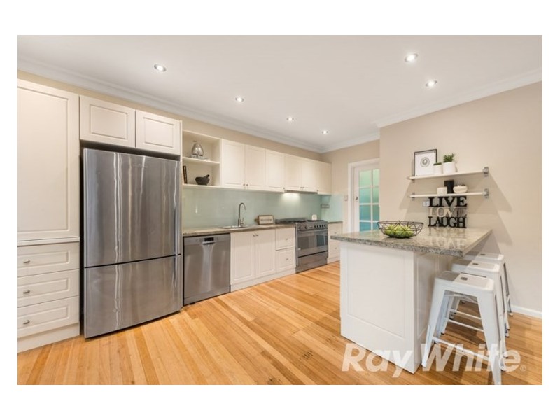 10 Henty Court, Croydon VIC 3136