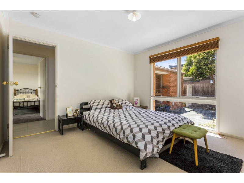 2/98 Thames Street, Box Hill North VIC 3129