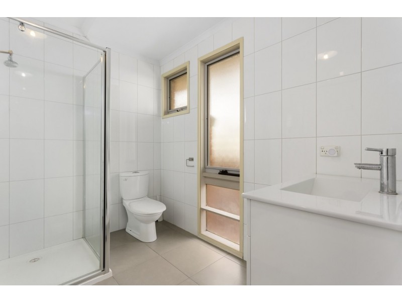 2/98 Thames Street, Box Hill North VIC 3129