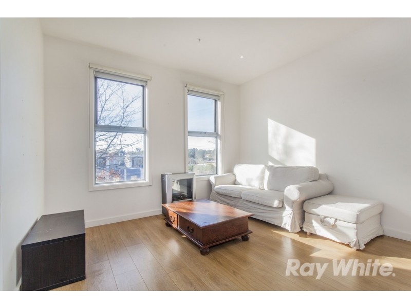 202/95 Thames Street, Box Hill VIC 3128