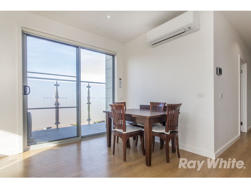 202/95 Thames Street, Box Hill VIC 3128