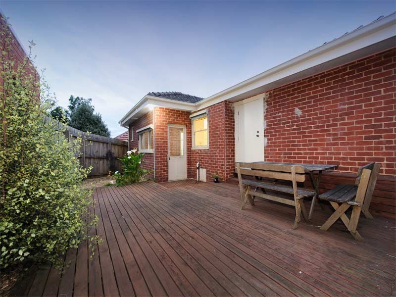 12 Maple Street, Box Hill VIC 3128
