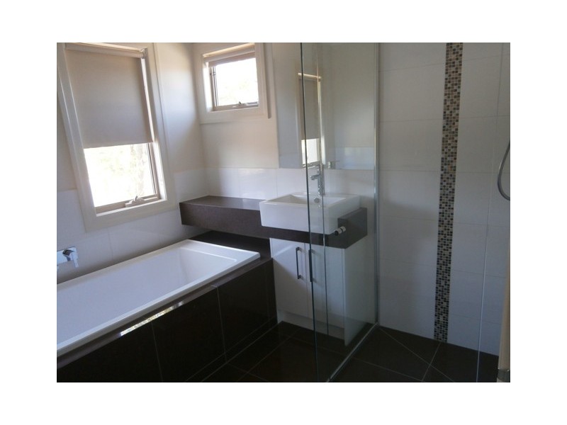 16 Halsey Street, Box Hill South VIC 3128