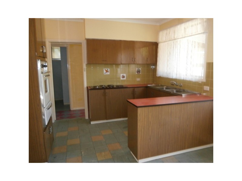 12 Frankcom Street, Blackburn VIC 3130