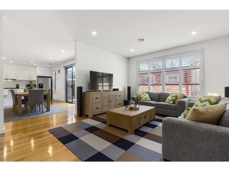 4/408 Middleborough Road, Blackburn VIC 3130