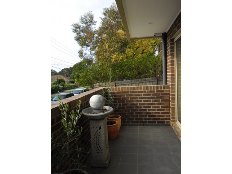 2/2 Minna Street, Blackburn VIC 3130