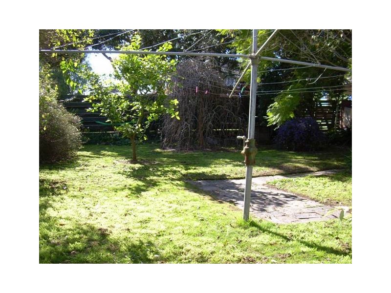 591 Elgar Road, Mont Albert North VIC 3129