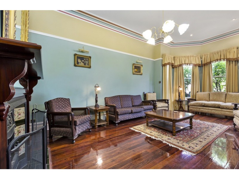 33 Robinson Road, Hawthorn VIC 3122