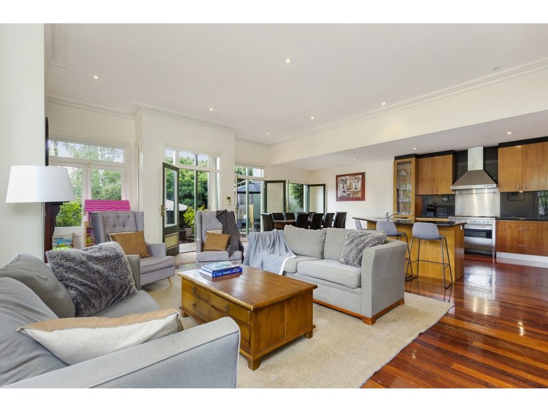 33 Robinson Road, Hawthorn VIC 3122