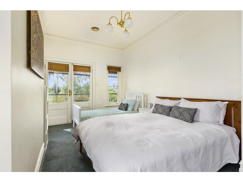 33 Robinson Road, Hawthorn VIC 3122