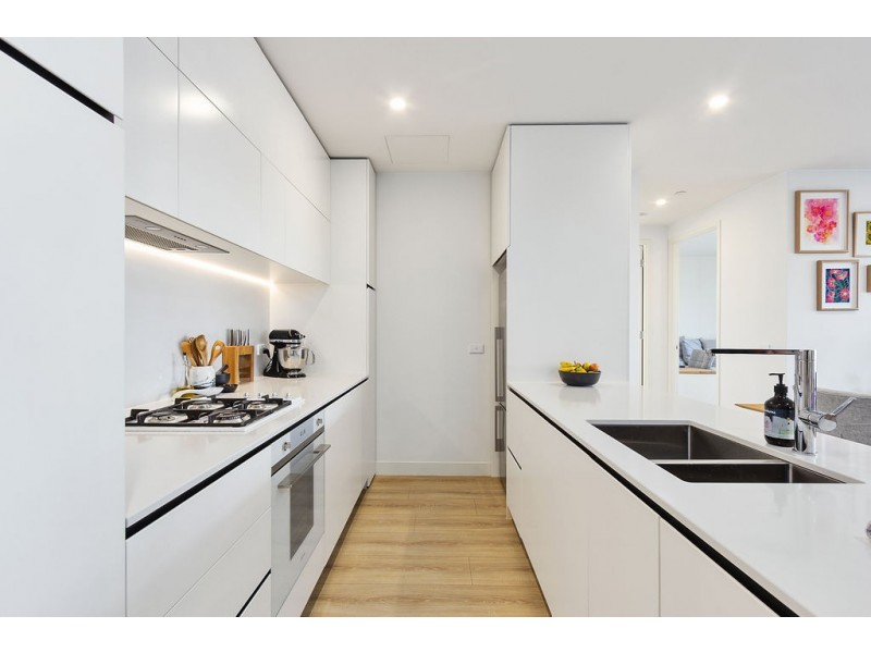 102/2 Elland Avenue, Box Hill VIC 3128