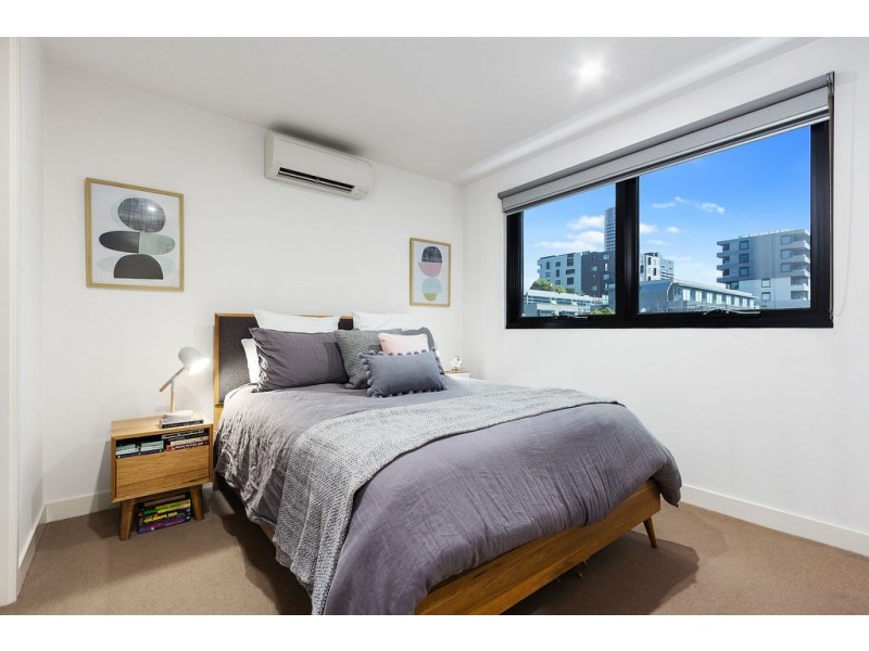 102/2 Elland Avenue, Box Hill VIC 3128