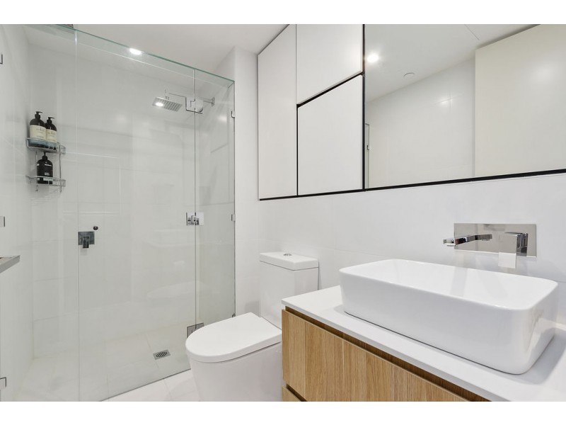 102/2 Elland Avenue, Box Hill VIC 3128